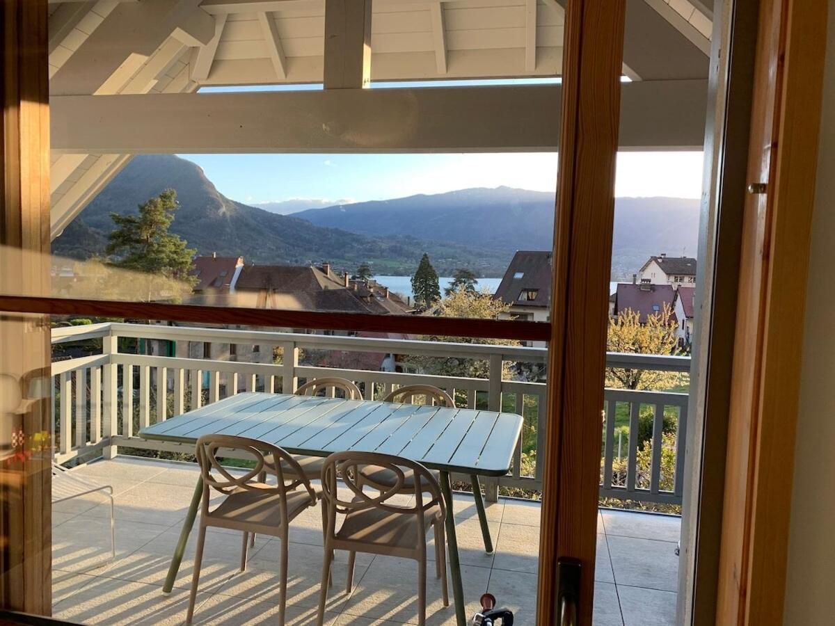 Duplex Vue Et Montagne A Apartment Talloires