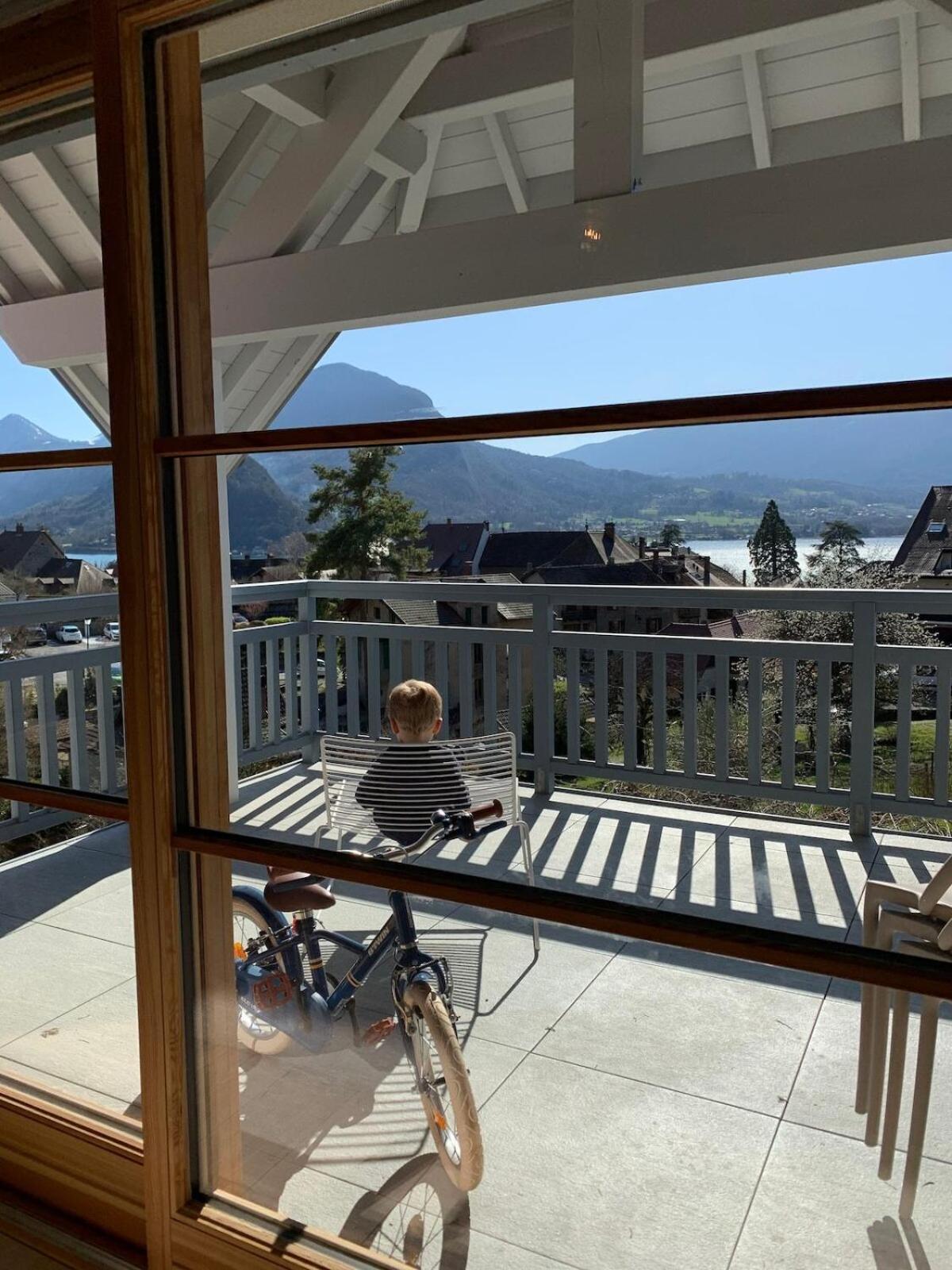 Duplex Vue Et Montagne à Appartement *